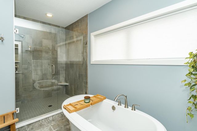 4283 Stone Point Drive NE, Rochester, MN 55906