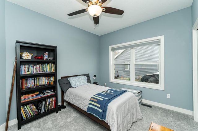 4283 Stone Point Drive NE, Rochester, MN 55906