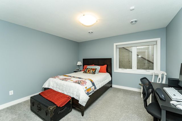 4283 Stone Point Drive NE, Rochester, MN 55906