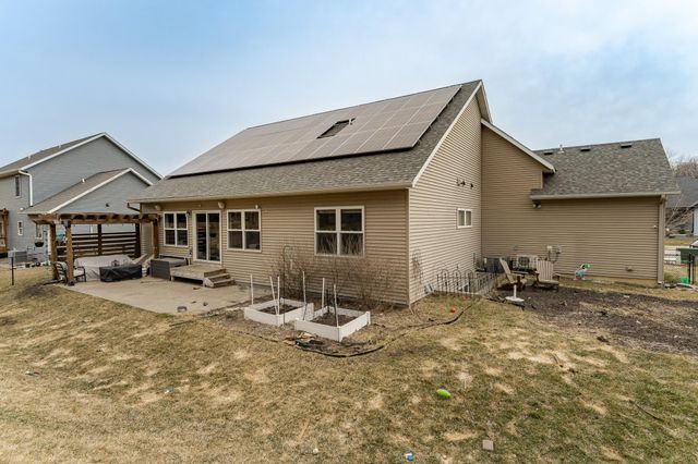 4283 Stone Point Drive NE, Rochester, MN 55906