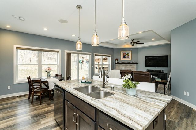 4283 Stone Point Drive NE, Rochester, MN 55906