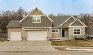 4283 Stone Point Drive NE, Rochester, MN 55906