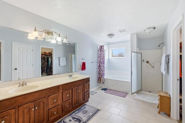 5757 Ericsson Way 5757 Ericsson Way, Dayton, OH 45426