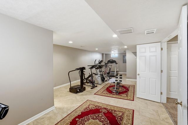 5757 Ericsson Way 5757 Ericsson Way, Dayton, OH 45426