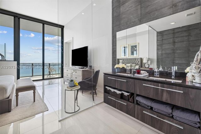 480 NE 31st St PH5303, Miami, FL 33137