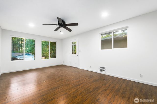 14609 Parkdale Drive NW, Gig Harbor, WA 98329