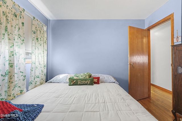 2013 Piney Point Road, Troy, NY 12180