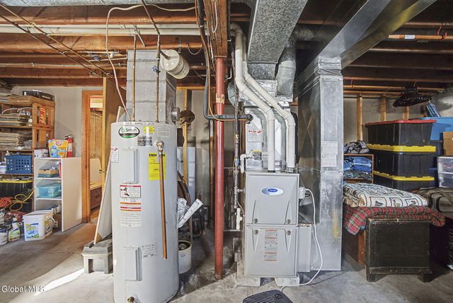 2013 Piney Point Road, Troy, NY 12180