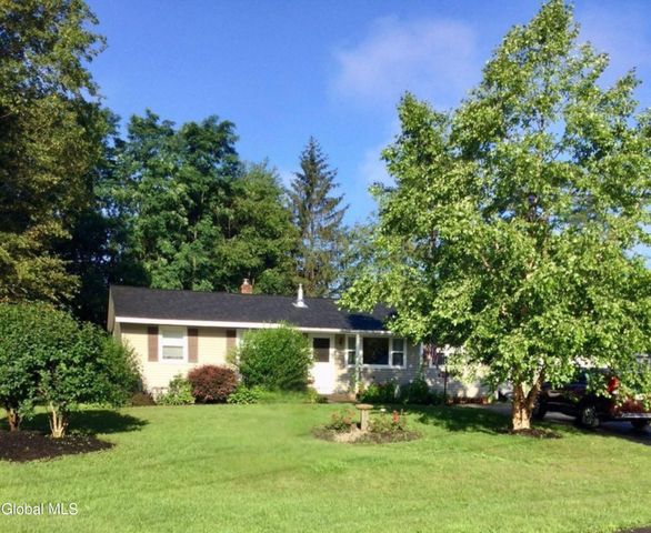 2013 Piney Point Road, Troy, NY 12180