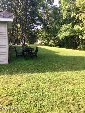 2013 Piney Point Road, Troy, NY 12180