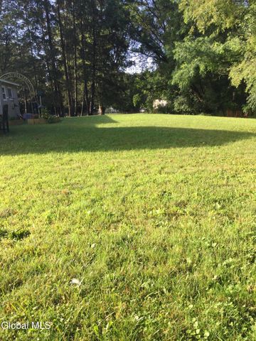 2013 Piney Point Road, Troy, NY 12180