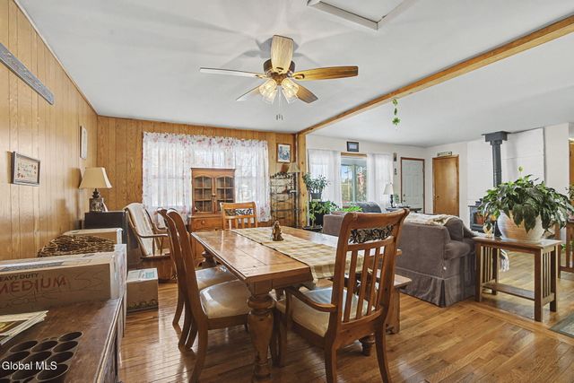 2013 Piney Point Road, Troy, NY 12180