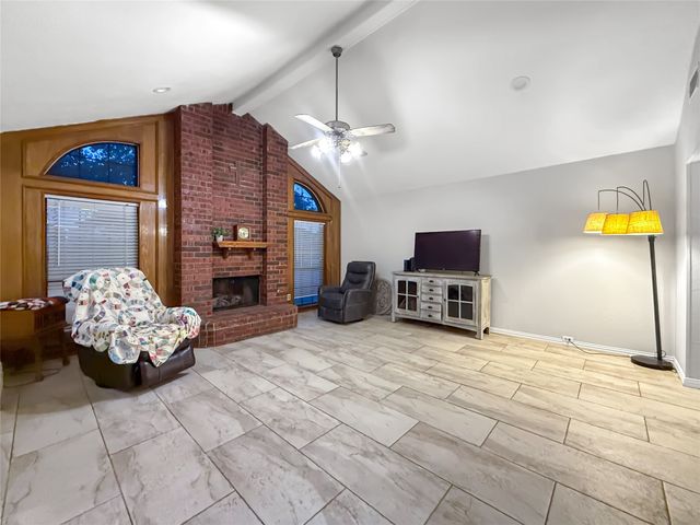 316 N Winding Oaks Drive, Wylie, TX 75098