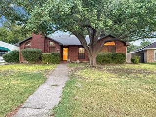 316 N Winding Oaks Drive, Wylie, TX 75098
