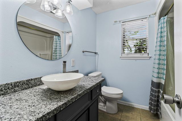 175 Greenwood Drive, Livingston, TX 77351