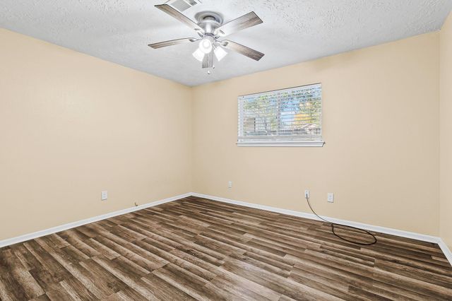 175 Greenwood Drive, Livingston, TX 77351