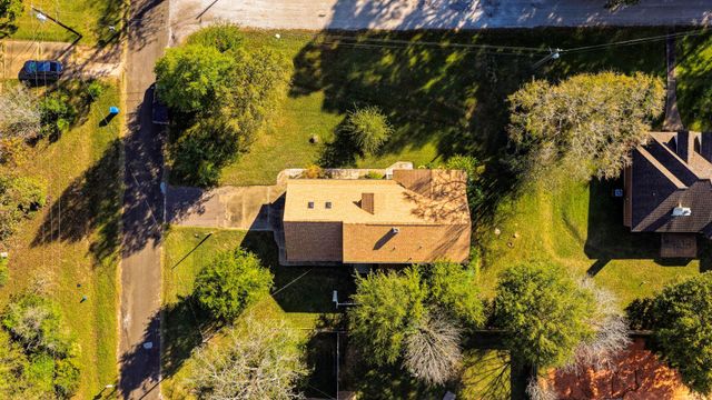 175 Greenwood Drive, Livingston, TX 77351