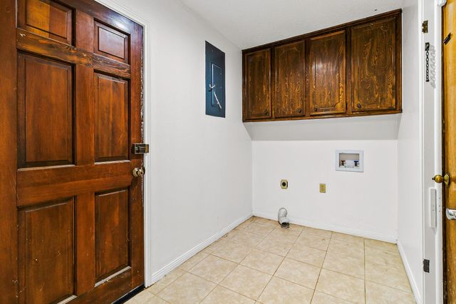 175 Greenwood Drive, Livingston, TX 77351