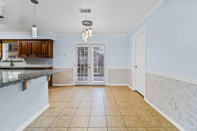 175 Greenwood Drive, Livingston, TX 77351