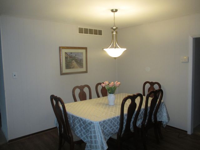 2962 W 63rd Place, Merrillville, IN 46410