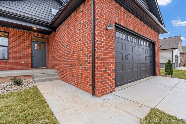 4629 Red Tail Ridge 226, Jeffersonville, IN 47130