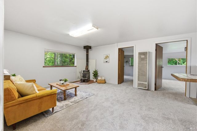 9489 Rio Vista Rd, Forestville, CA 95436