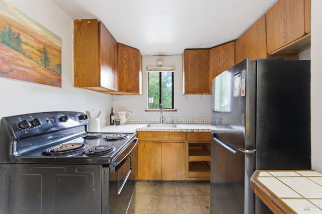 9489 Rio Vista Rd, Forestville, CA 95436