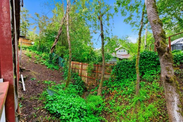 9489 Rio Vista Rd, Forestville, CA 95436