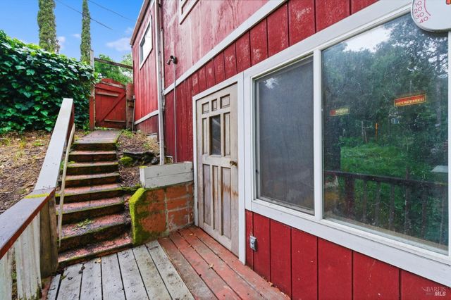 9489 Rio Vista Rd, Forestville, CA 95436