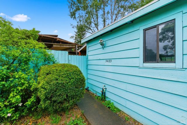 9489 Rio Vista Rd, Forestville, CA 95436
