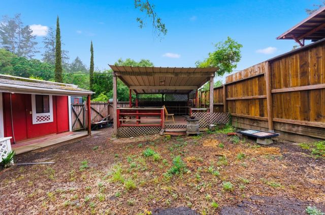 9489 Rio Vista Rd, Forestville, CA 95436