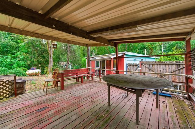 9489 Rio Vista Rd, Forestville, CA 95436