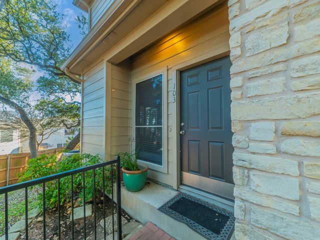 7501 Shadowridge RUN 103, Austin, TX 78749