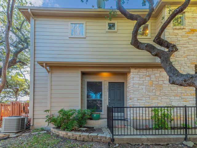 7501 Shadowridge RUN 103, Austin, TX 78749
