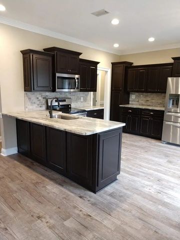 35 Rose Ct, Dothan, AL 36303