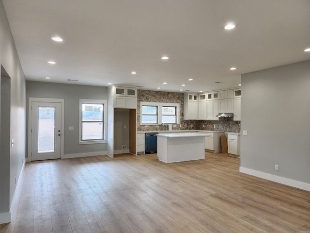 296 Walker Road, Higginson, AR 72068