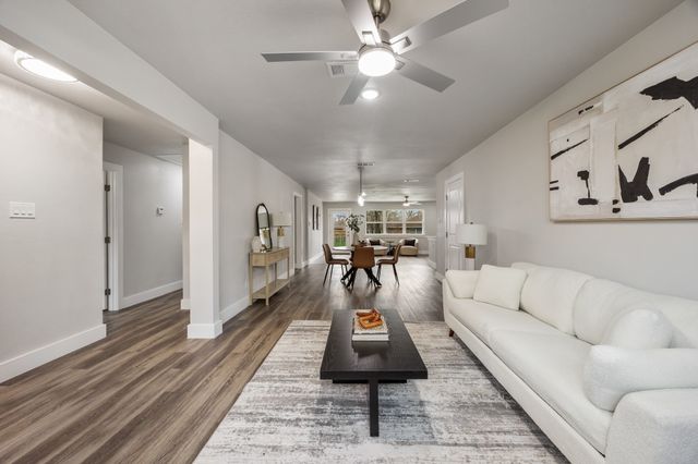 226 W Center Street, Duncanville, TX 75116