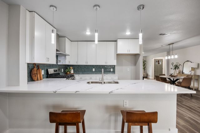 226 W Center Street, Duncanville, TX 75116