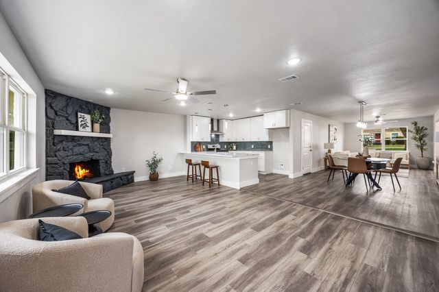 226 W Center Street, Duncanville, TX 75116