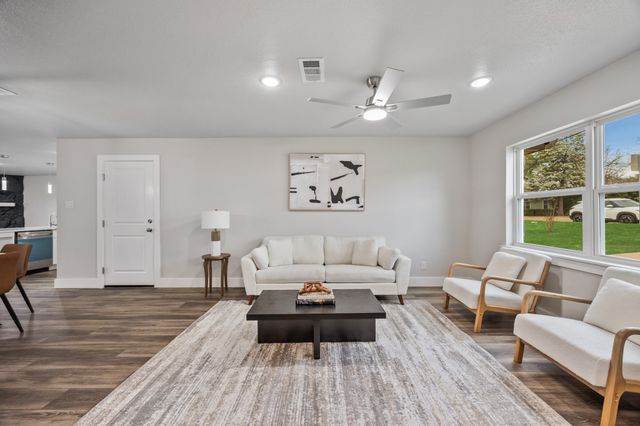 226 W Center Street, Duncanville, TX 75116