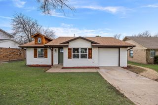 226 W Center Street, Duncanville, TX 75116