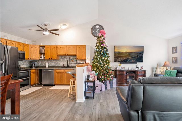 6585 11TH ST, Chesapeake Beach, MD 20732