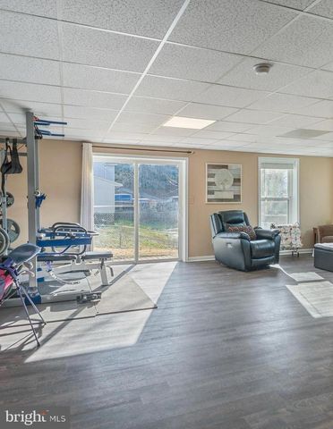 6585 11TH ST, Chesapeake Beach, MD 20732