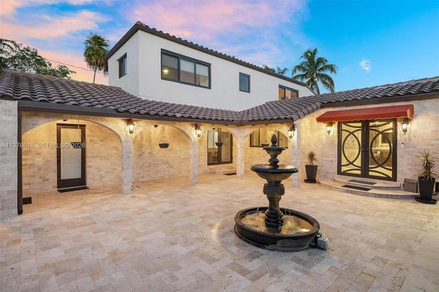 5135 Alton Rd, Miami Beach, FL 33140