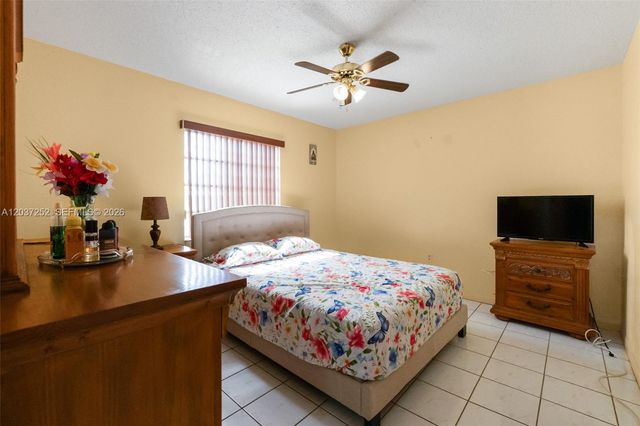 6090 W Flagler Street 307, Miami, FL 33144