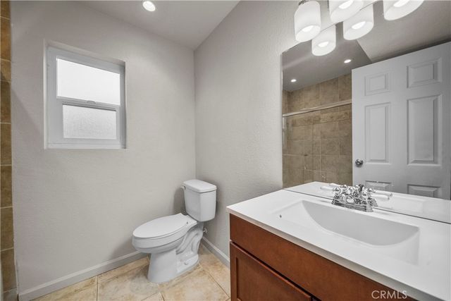 17847 Beneda Lane 10, Canyon Country, CA 91351