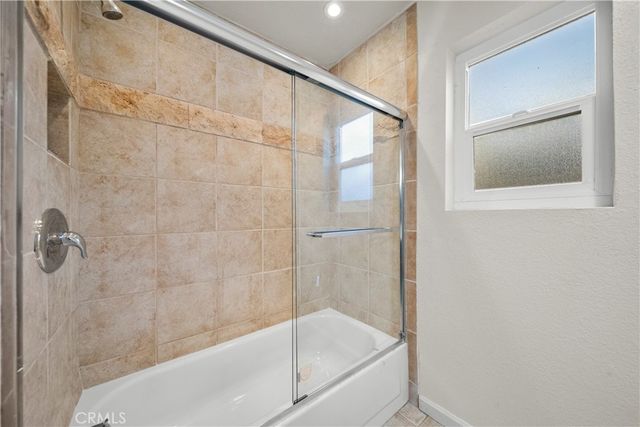 17847 Beneda Lane 10, Canyon Country, CA 91351