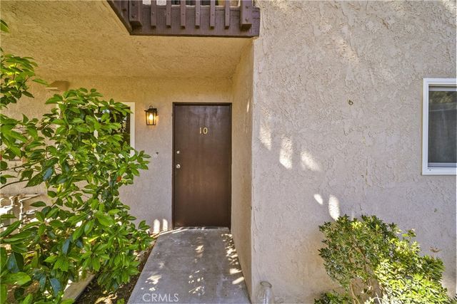 17847 Beneda Lane 10, Canyon Country, CA 91351