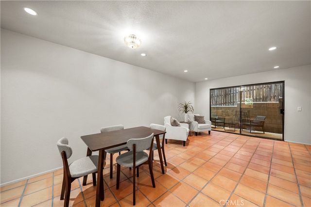 17847 Beneda Lane 10, Canyon Country, CA 91351