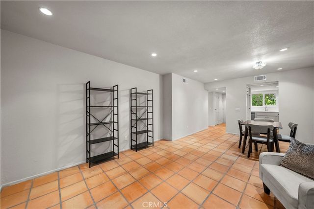 17847 Beneda Lane 10, Canyon Country, CA 91351